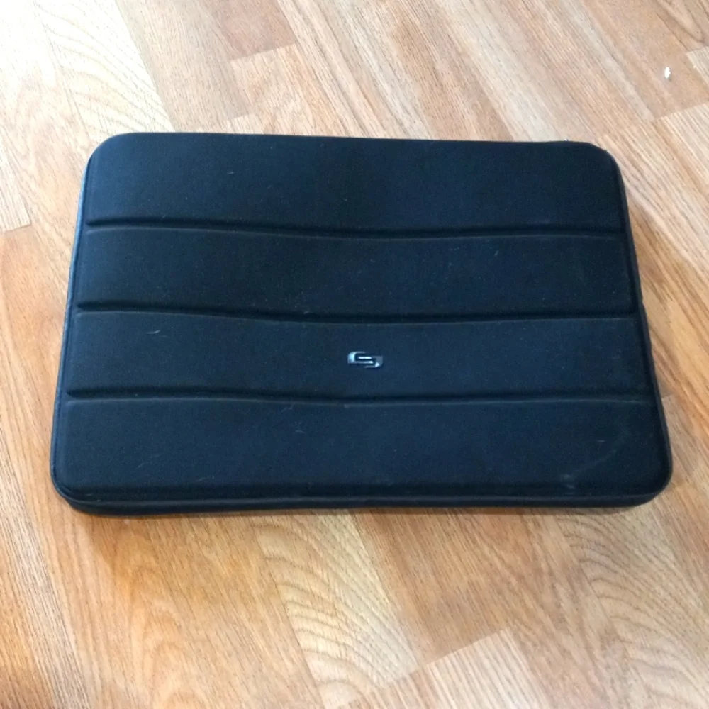 Computer sleeve - Picture 1 of 4
